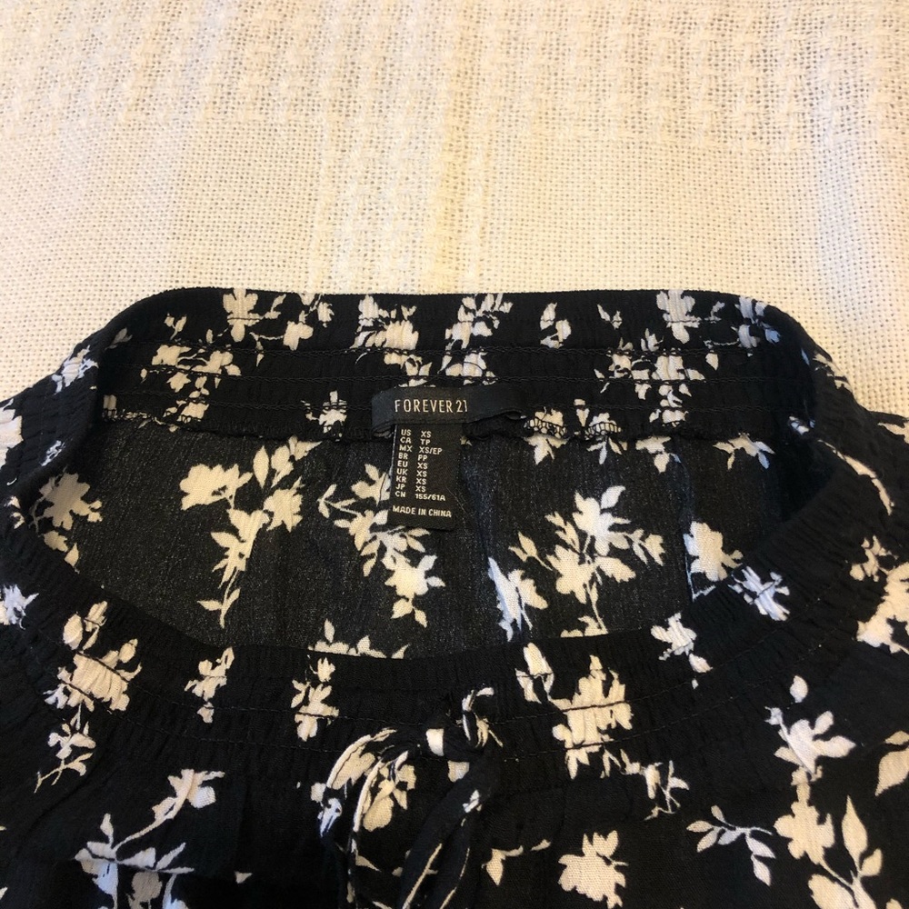 Beautiful Summer Skirt! - Picture 4 of 11